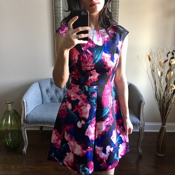 β¨Vince Camuto Dress - Picture 6 of 8